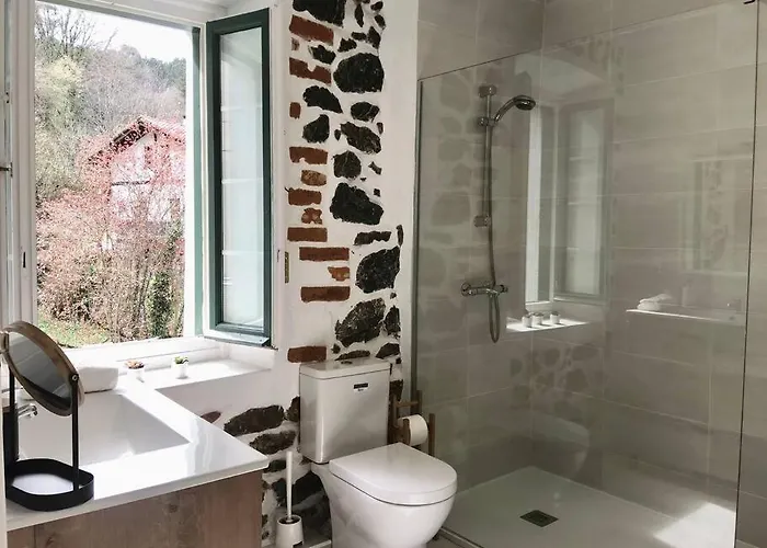 Sokaire De Urdaibai Junto A Mundaka Sukarrieta