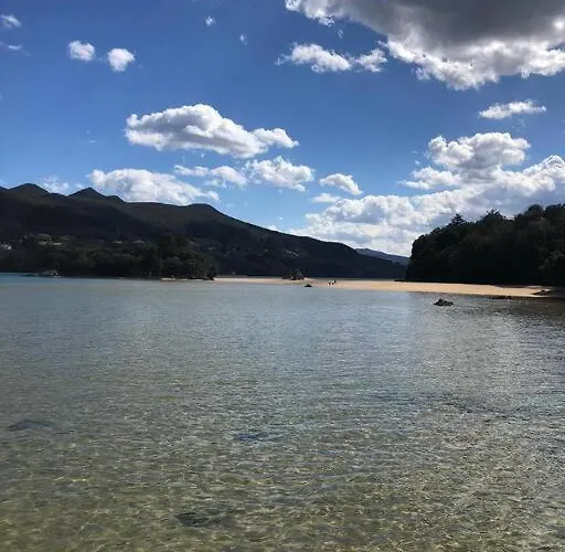 Sokaire De Urdaibai Junto A Mundaka * Sukarrieta